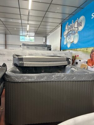 Super Tough 6 Seater Spa